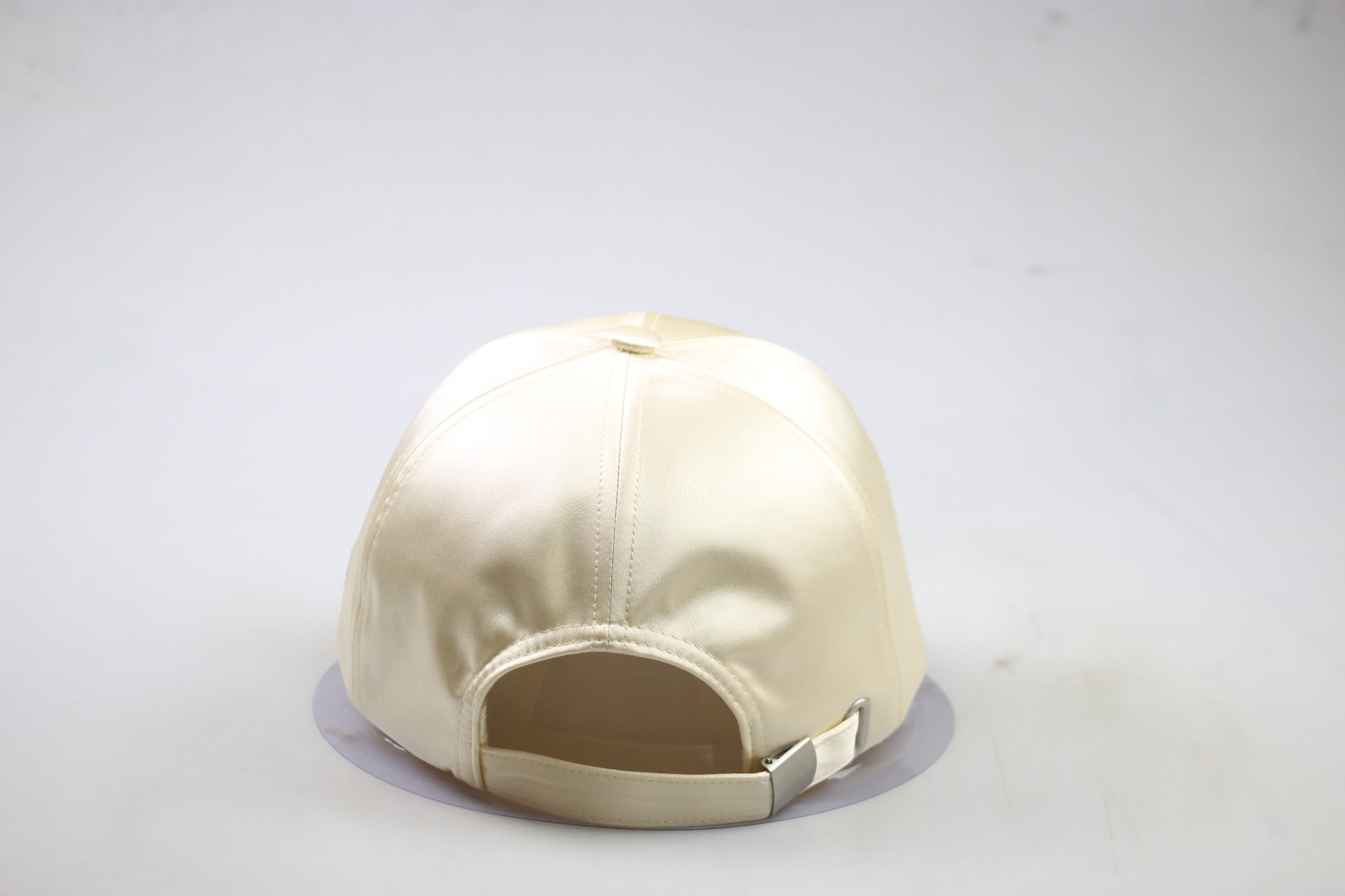 Expensive Taste - Soft champagne