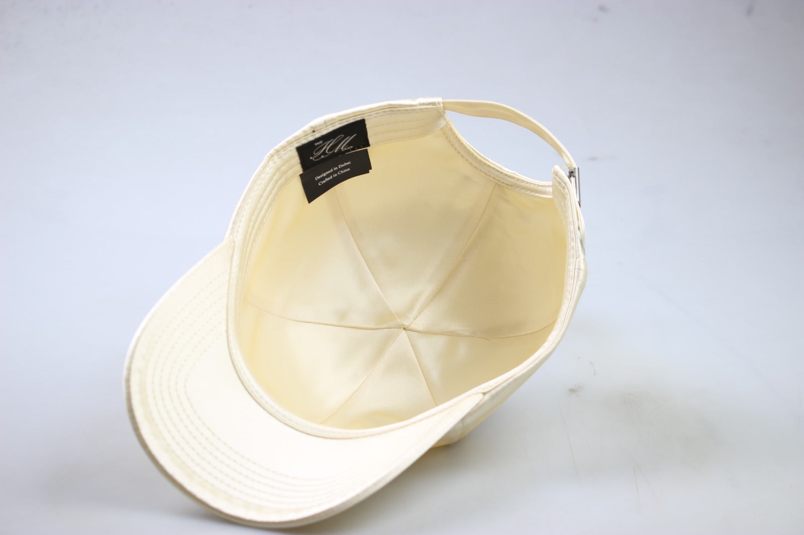 Girl In Finance - Soft champagne