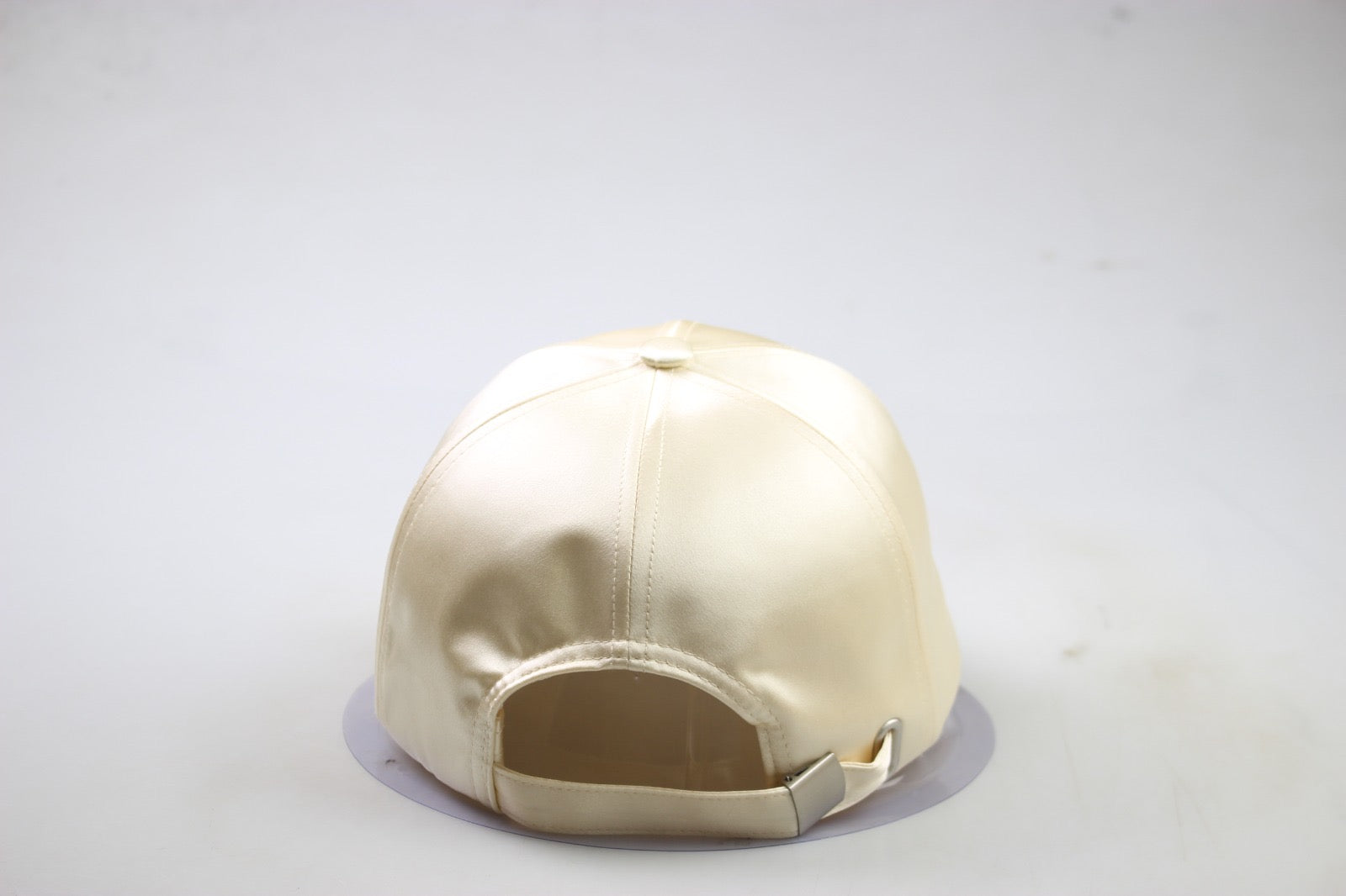 Girl In Finance - Soft champagne